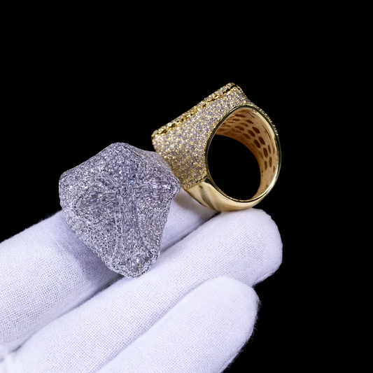 ＡＶΛＲＩ™  Iced Cross Ring